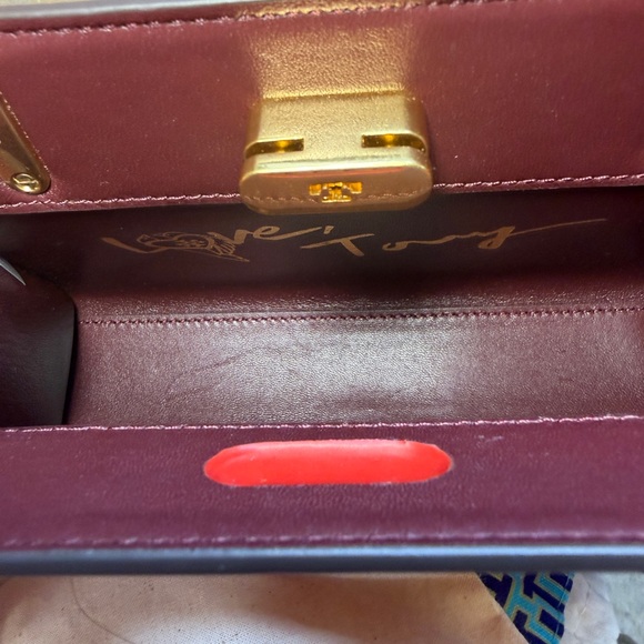 Tory Burch Lee Radziwill Petite Heart Embossed Red Leather Bag Crossbody - Picture 7 of 15